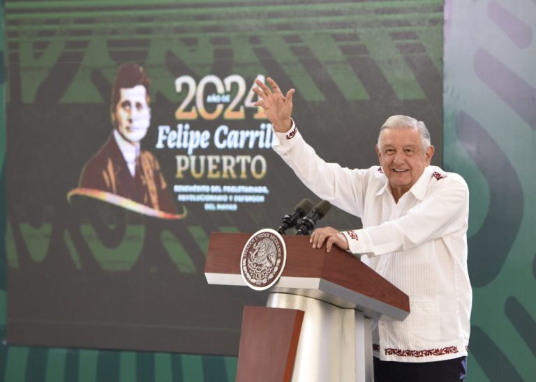 AMLO califica de «vulgar» portazo en Palacio Nacional por familiares de normalistas de Ayotzinapa