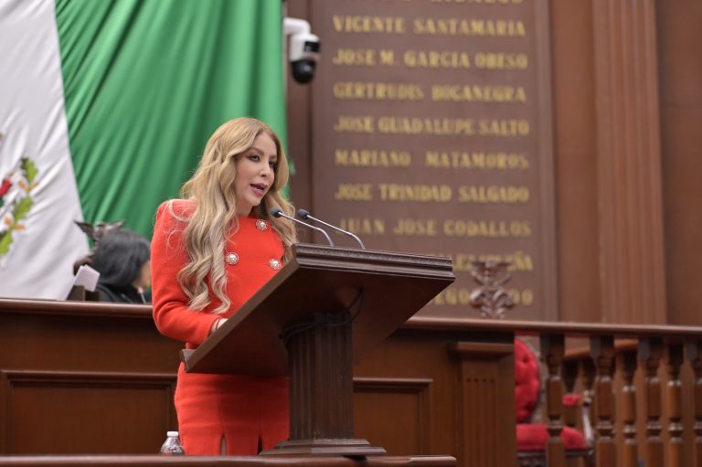 Legisladora Belinda Hurtado impulsa iniciativa para inscribir en letras de oro el nombre de la UMSNH